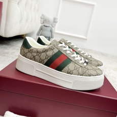 Gucci Low Shoes